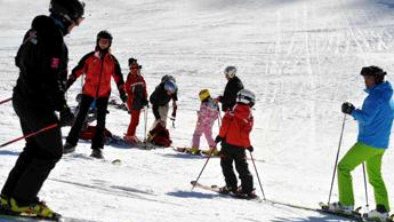 Natale, per sci e snowboard alto tasso infortuni, 'allenare muscoli e cuore'