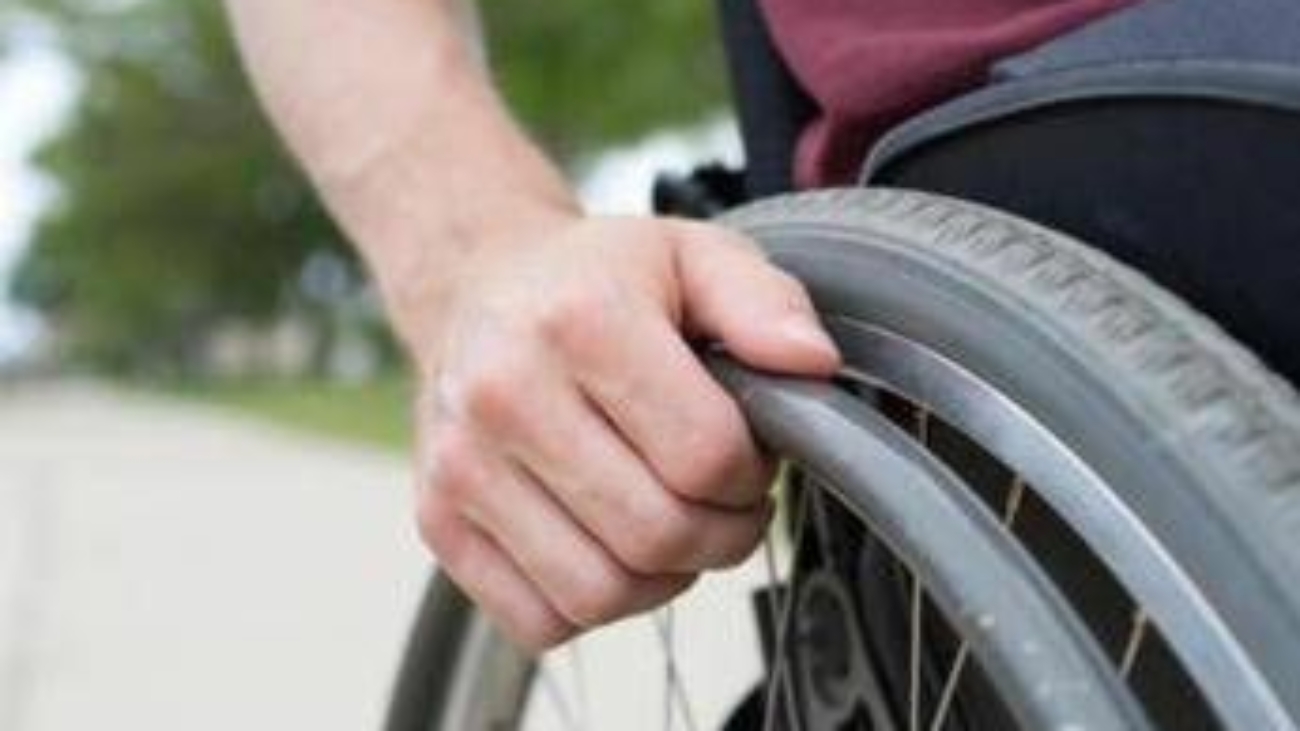 Sclerosi multipla, nei casi più gravi 14mila euro l'anno a carico famiglie