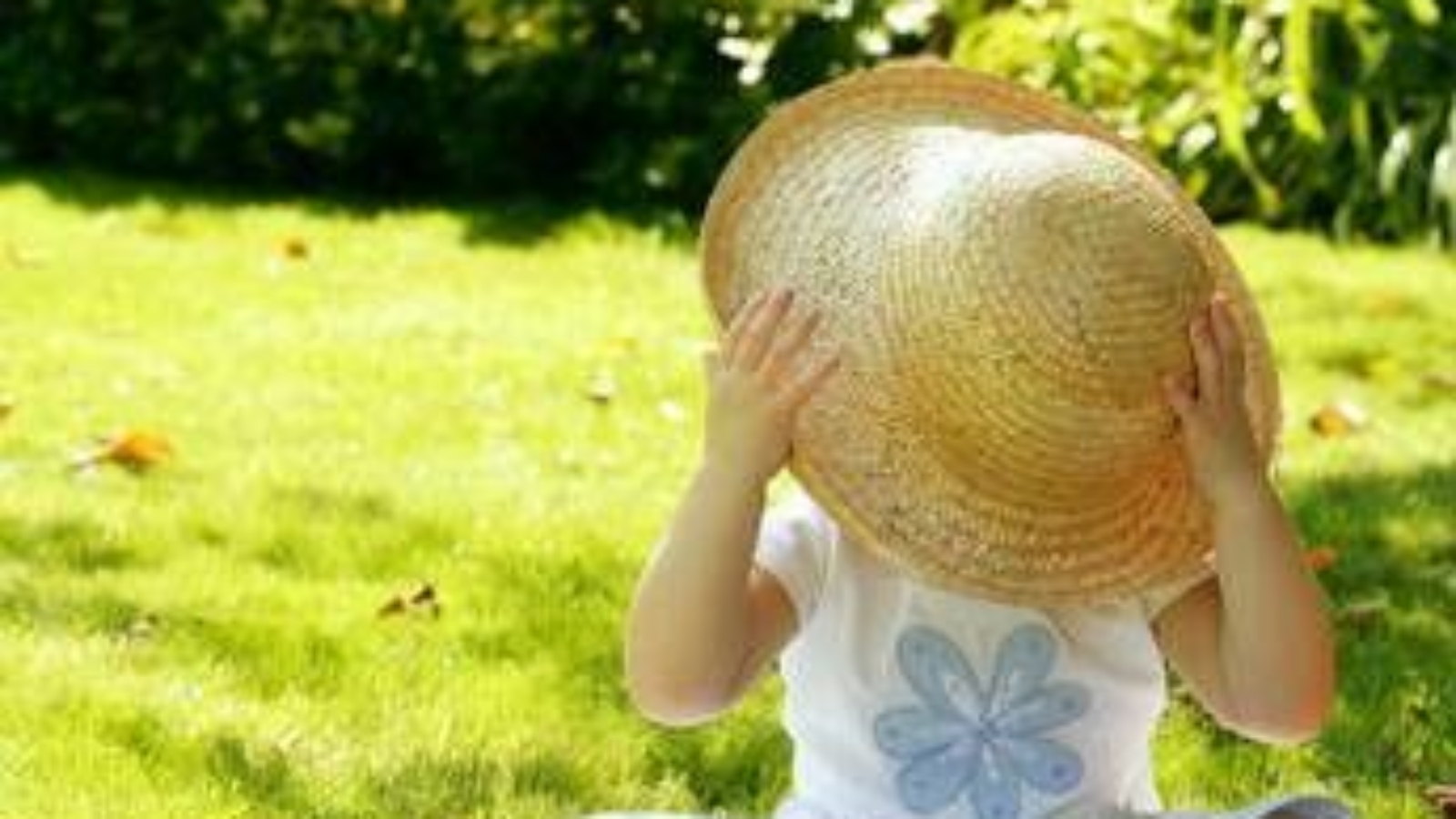 Caldo, pediatri: "Bambini a rischio tra colpi di calore e disidratazione"
