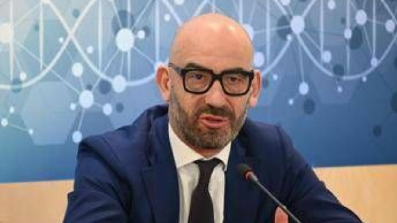 Bassetti: "Politica indignata per minacce a Meloni, tace su medici presi di mira"