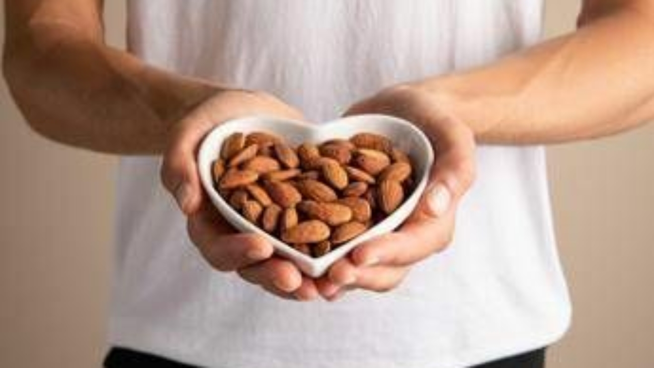 Alimentazione, esperto: "Mandorle e frutta a guscio migliorano salute cardiometabolica"