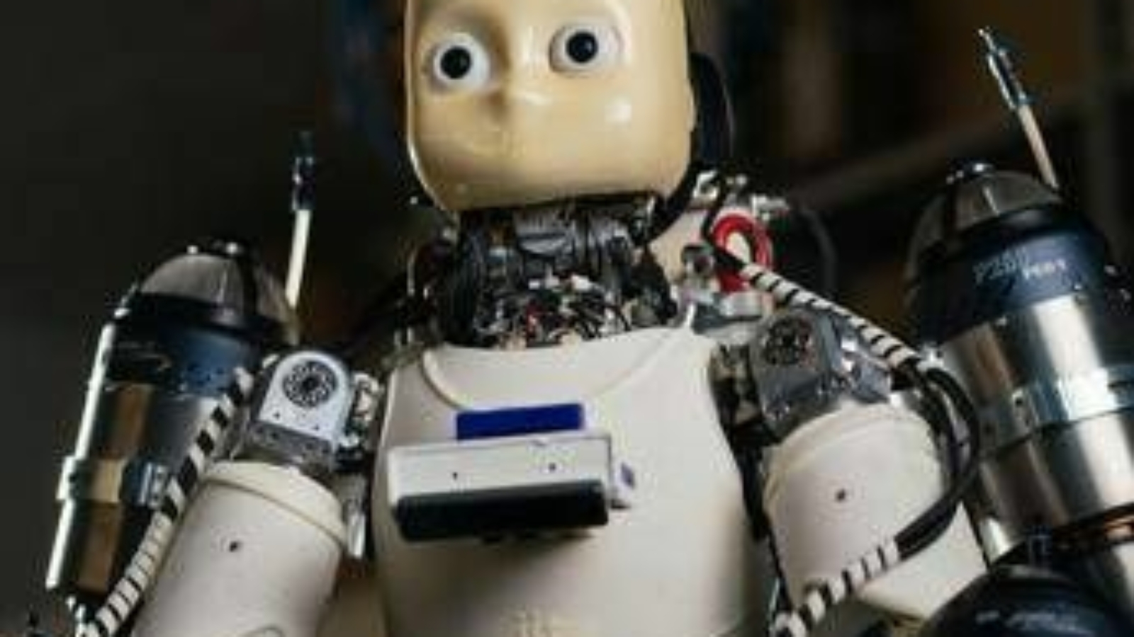 Per gli Sos arriva iRonCub3, il primo robot umanoide volante