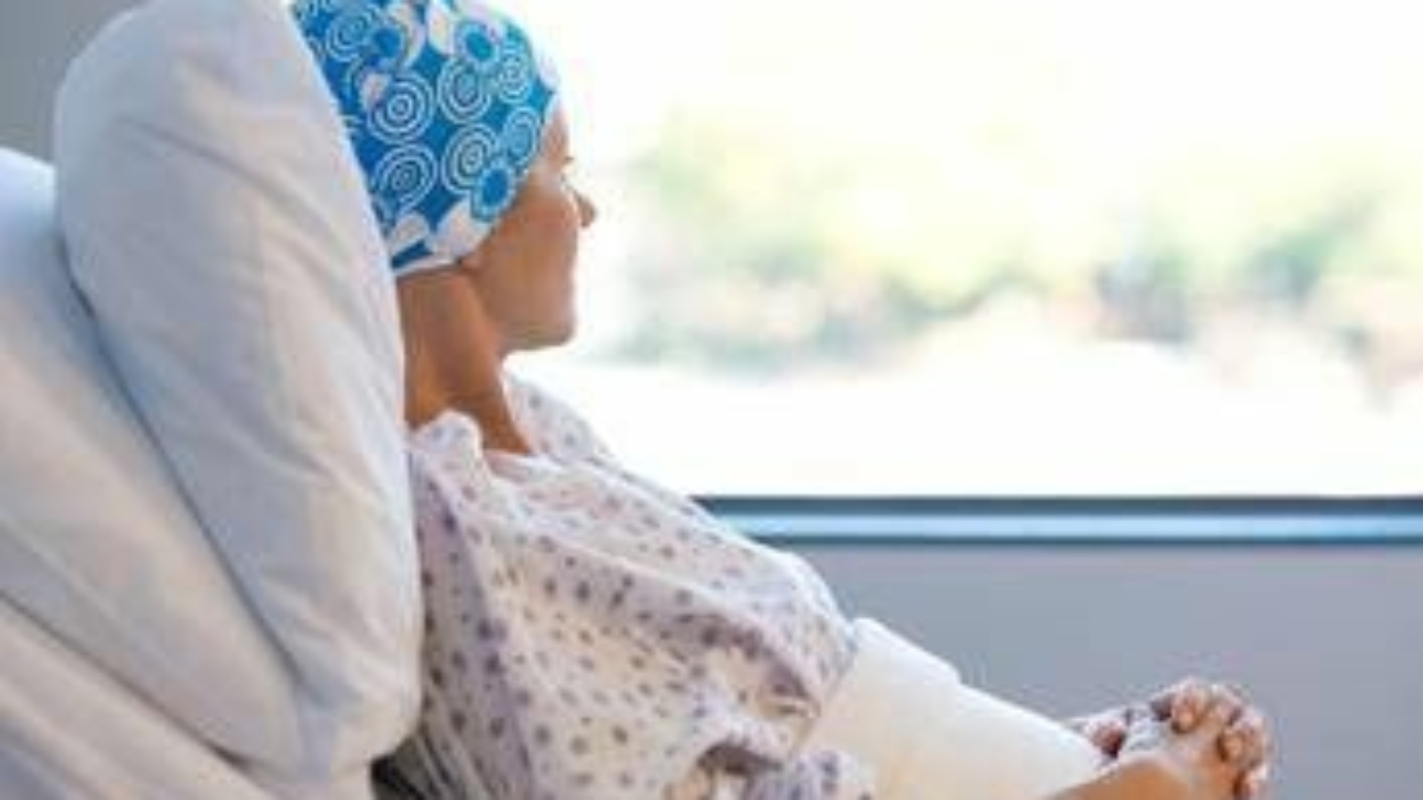 Tumori, svolta da immunoterapia pre-intervento: "Carichiamo le difese prima del bisturi"