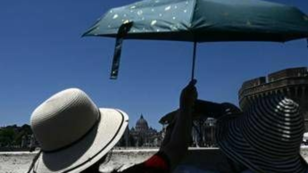 Ancora caldo sull'Italia nel weekend, oggi 15 città da bollino rosso