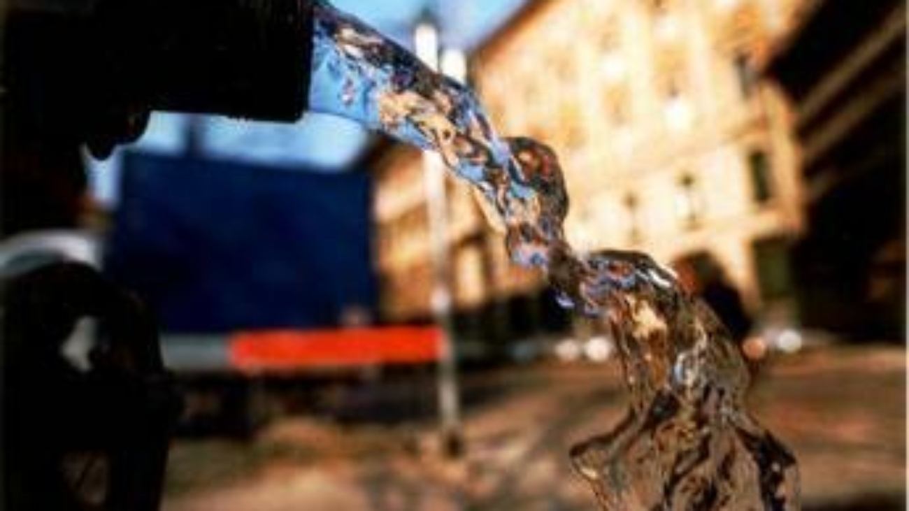 Caldo, urologi: "Idratarsi anche per prevenire cistiti e calcoli"