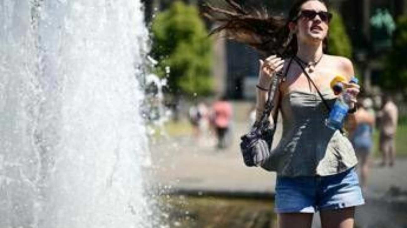 Caldo, allenta oggi la morsa: 14 città da bollino rosso a Ferragosto