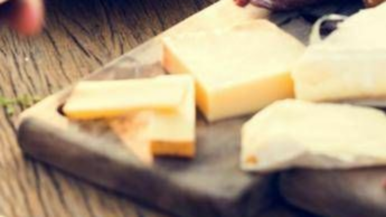 Mangia formaggio da latte crudo, bimbo di 1 anno ricoverato a Padova
