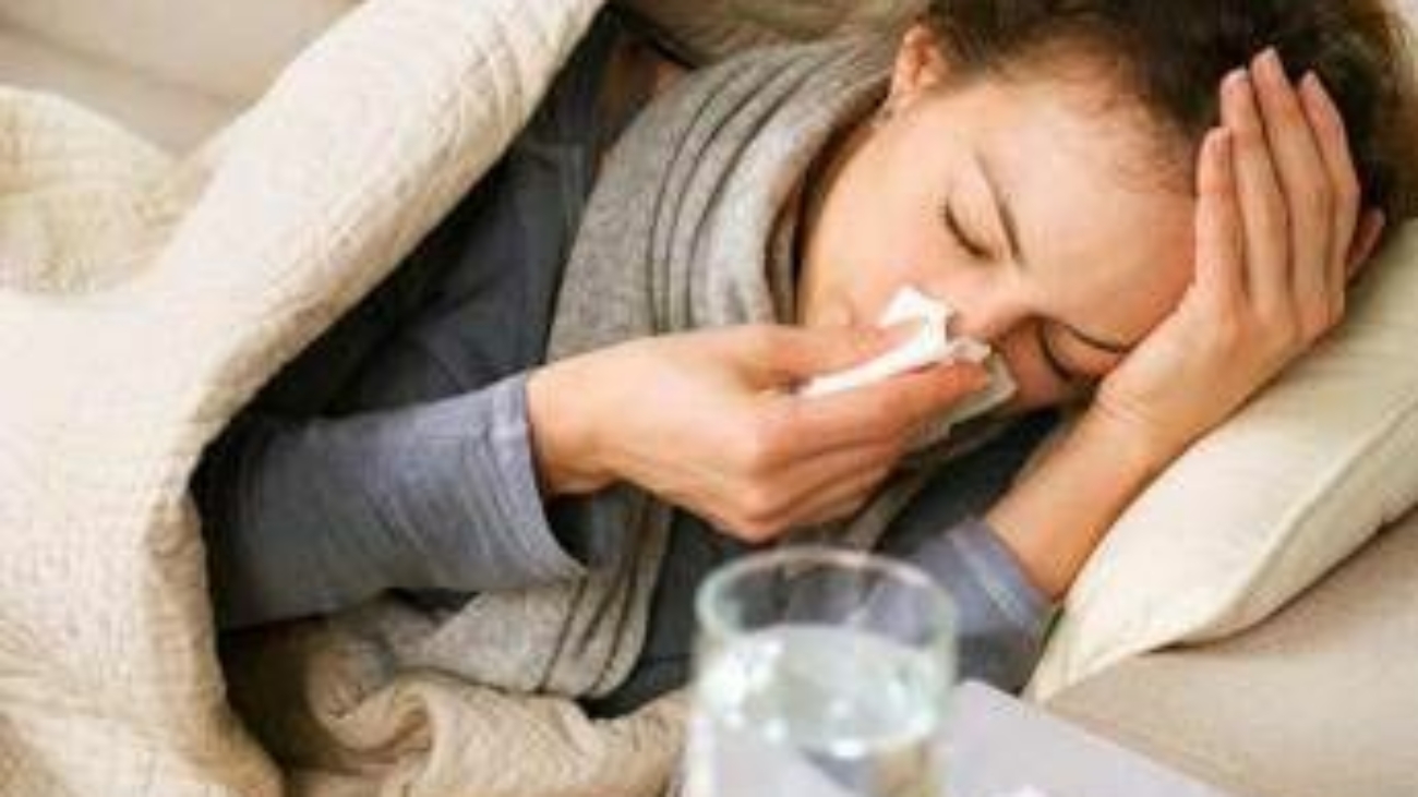 Influenza, Bassetti: "Da dati record Australia sarà tosta, e qui parliamo male di vaccini"