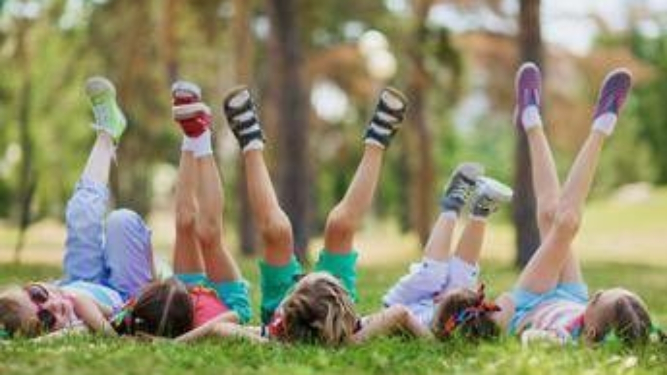 Riparte lo sport per bambini, medico-fisiatra: "Benefici su postura, psiche e peso"