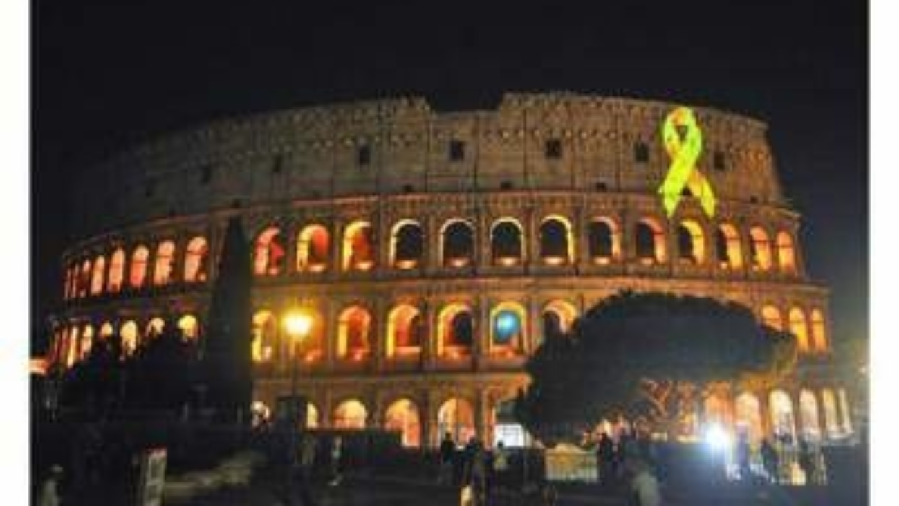 Nastro d'oro sui monumenti, al via campagna per sensibilizzare sulle cure del cancro infantile