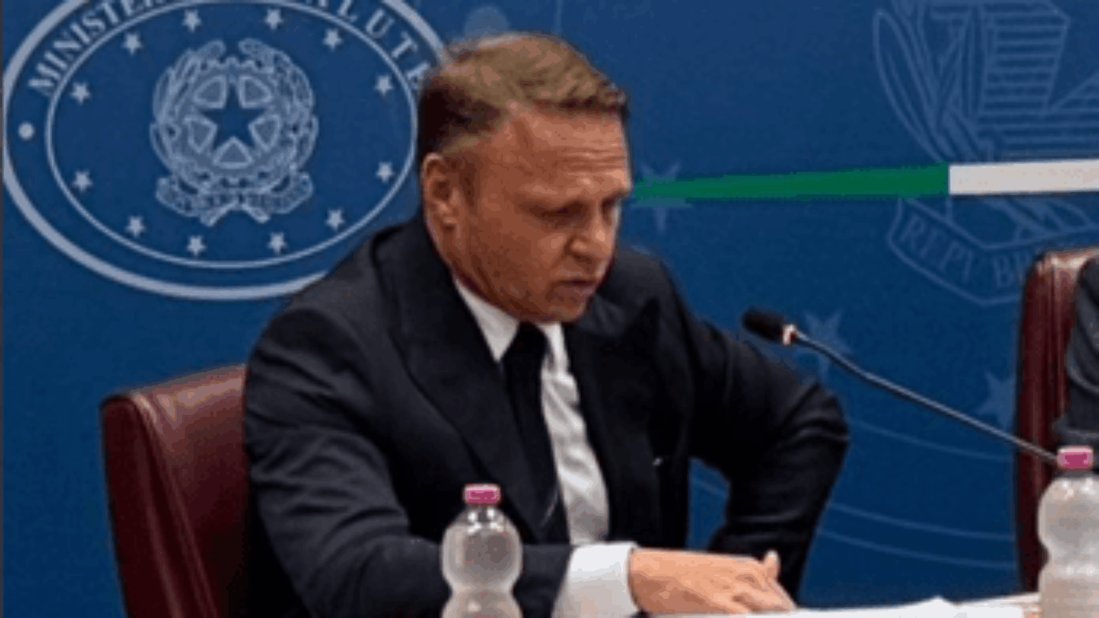 Lollobrigida: "Tutelare miele italiano da prodotti scadenti di Paesi extra Ue"