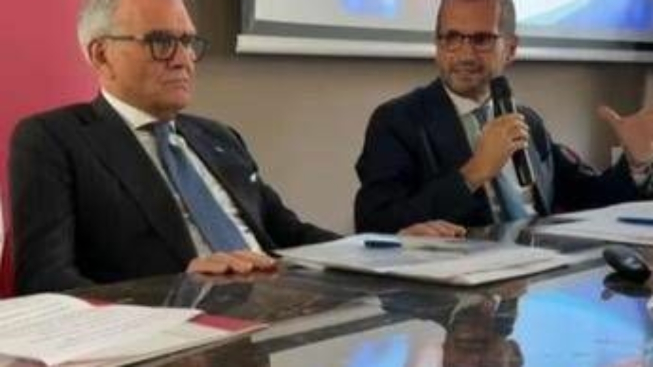 Antibiotico resistenza, urologi: "Ora nuova stagione di consapevolezza e responsabilità"