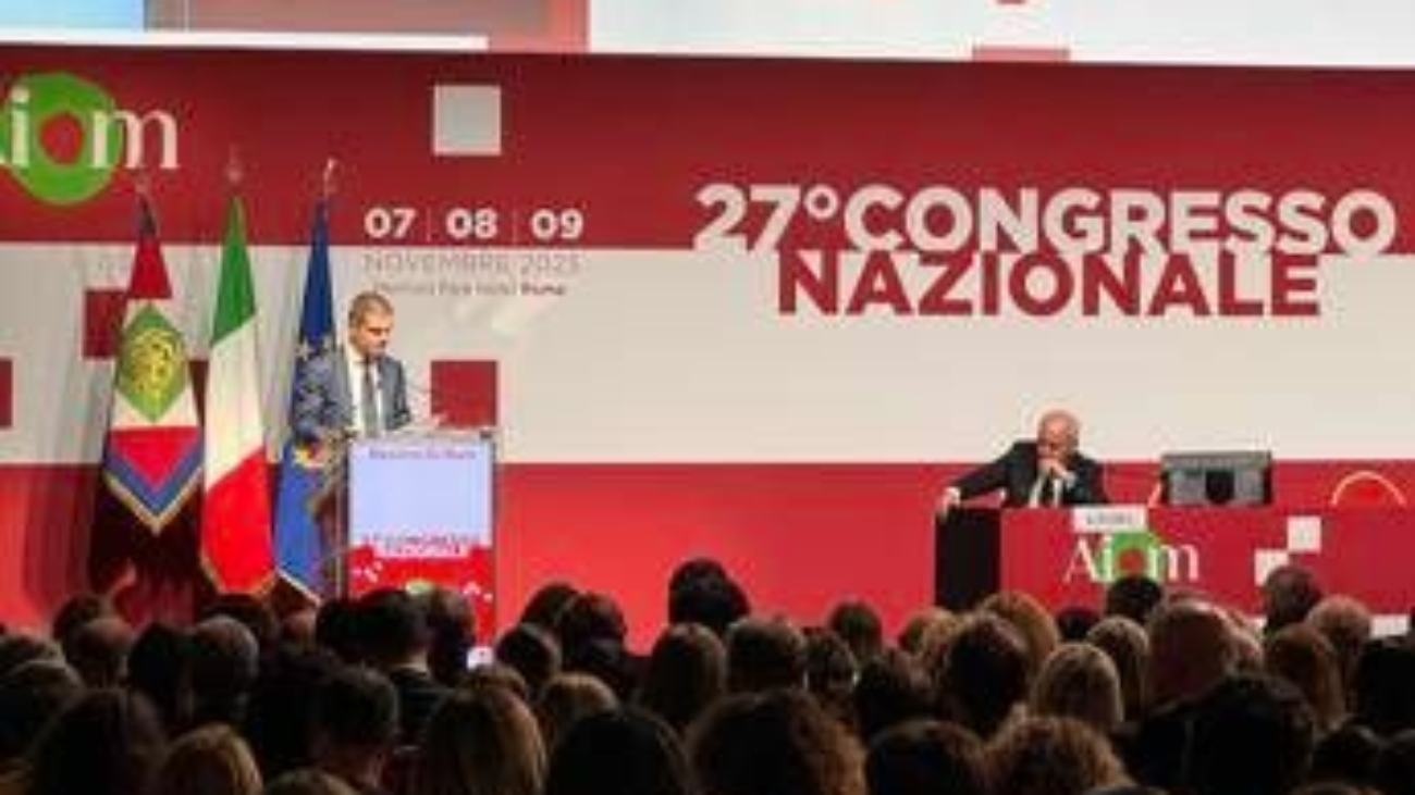 Tumori, Aiom: "Lo screening per cancro polmone sia incluso nei nuovi Lea"