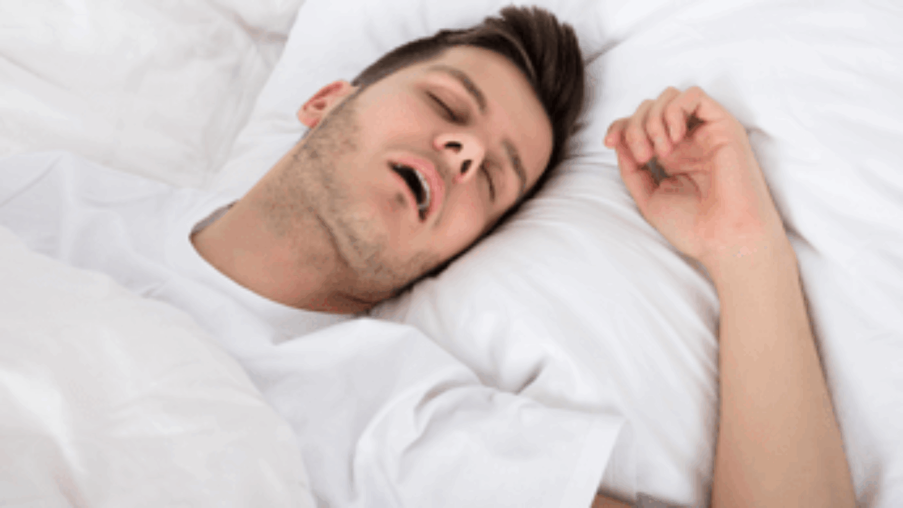 A pancia in su o girato su un lato? La miglior posizione per dormire