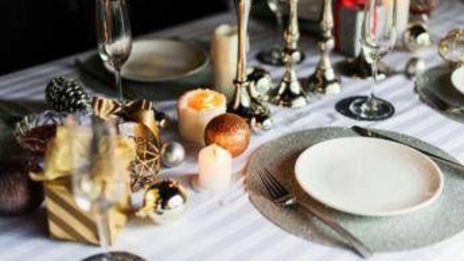 Capodanno, dai funghi alle conserve: tutti i rischi di intossicazione alimentare nel piatto