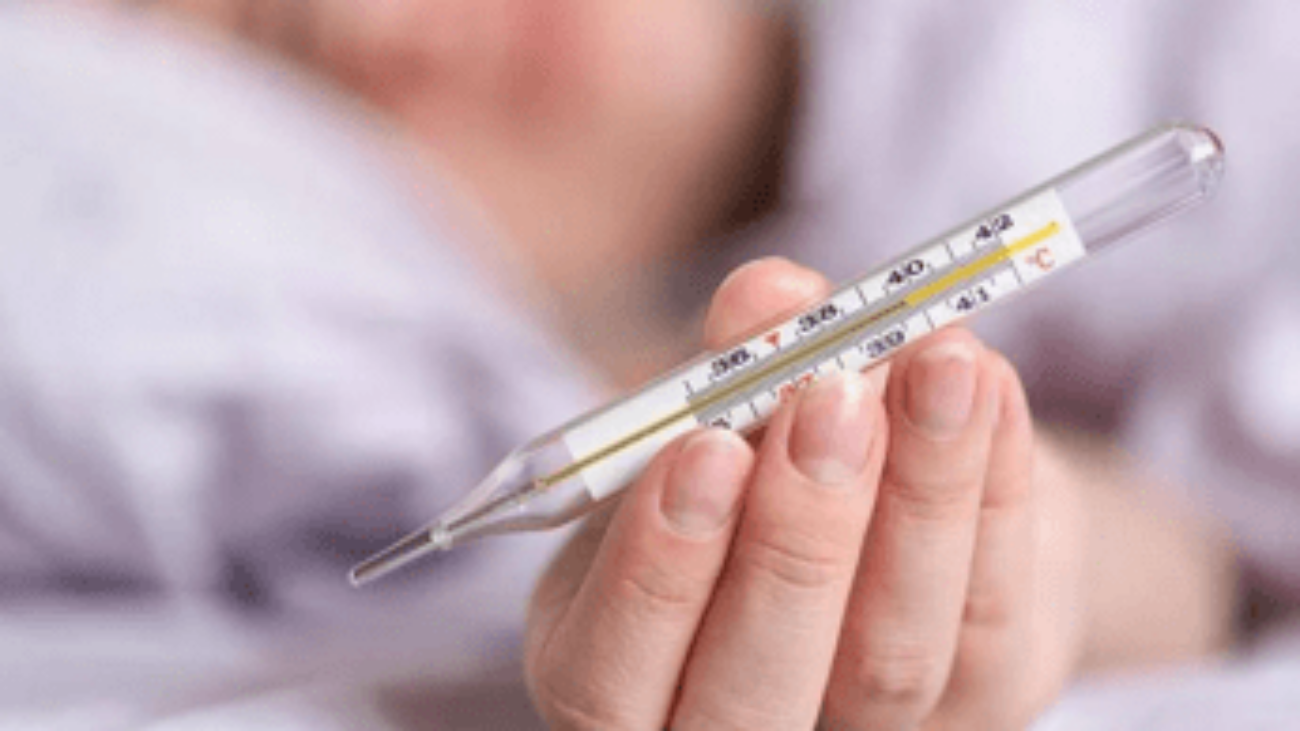 Influenza, Bassetti: "Bisogna andare al pronto soccorso se c'è difficoltà a respirare"