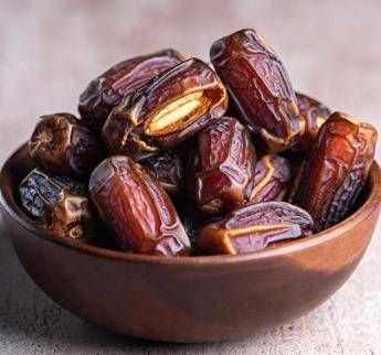 Datteri curano cuore e pressione, il consiglio del medico: "Due al giorno, non di pi&ugrave;"