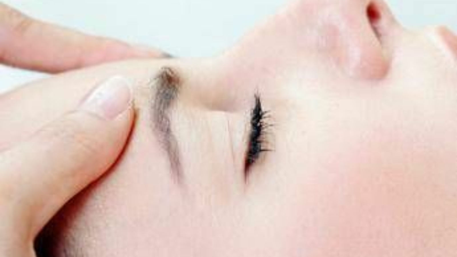 Botulino non solo 'spiana rughe', ecco 6 usi poco noti 