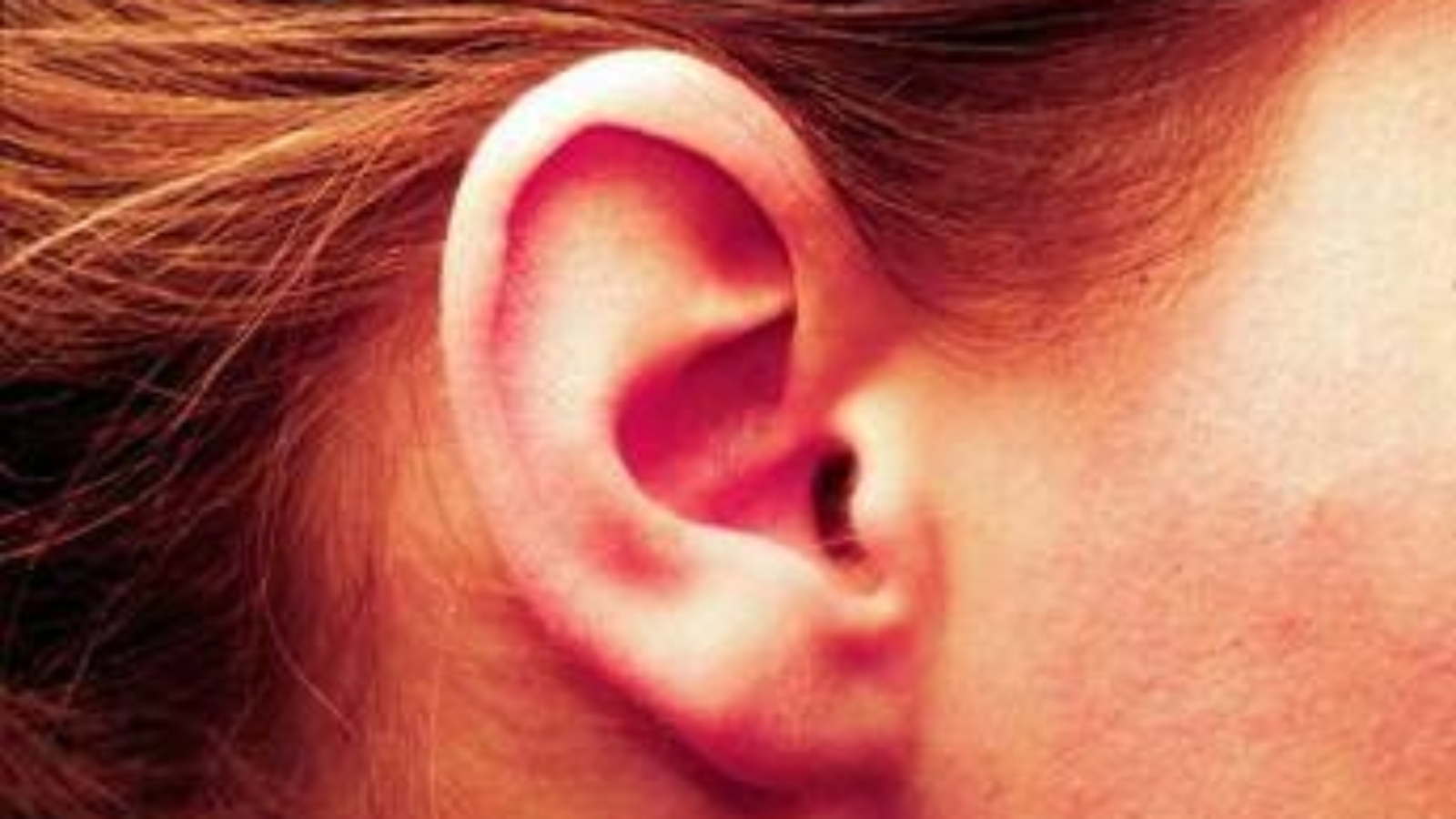 Proteggi il tuo udito: ecco i 3 fattori critici per bambini e adulti