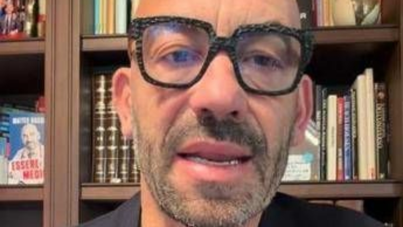 Meningite in Uk, Bassetti: "Viaggi studio sì, ma meglio da vaccinati"