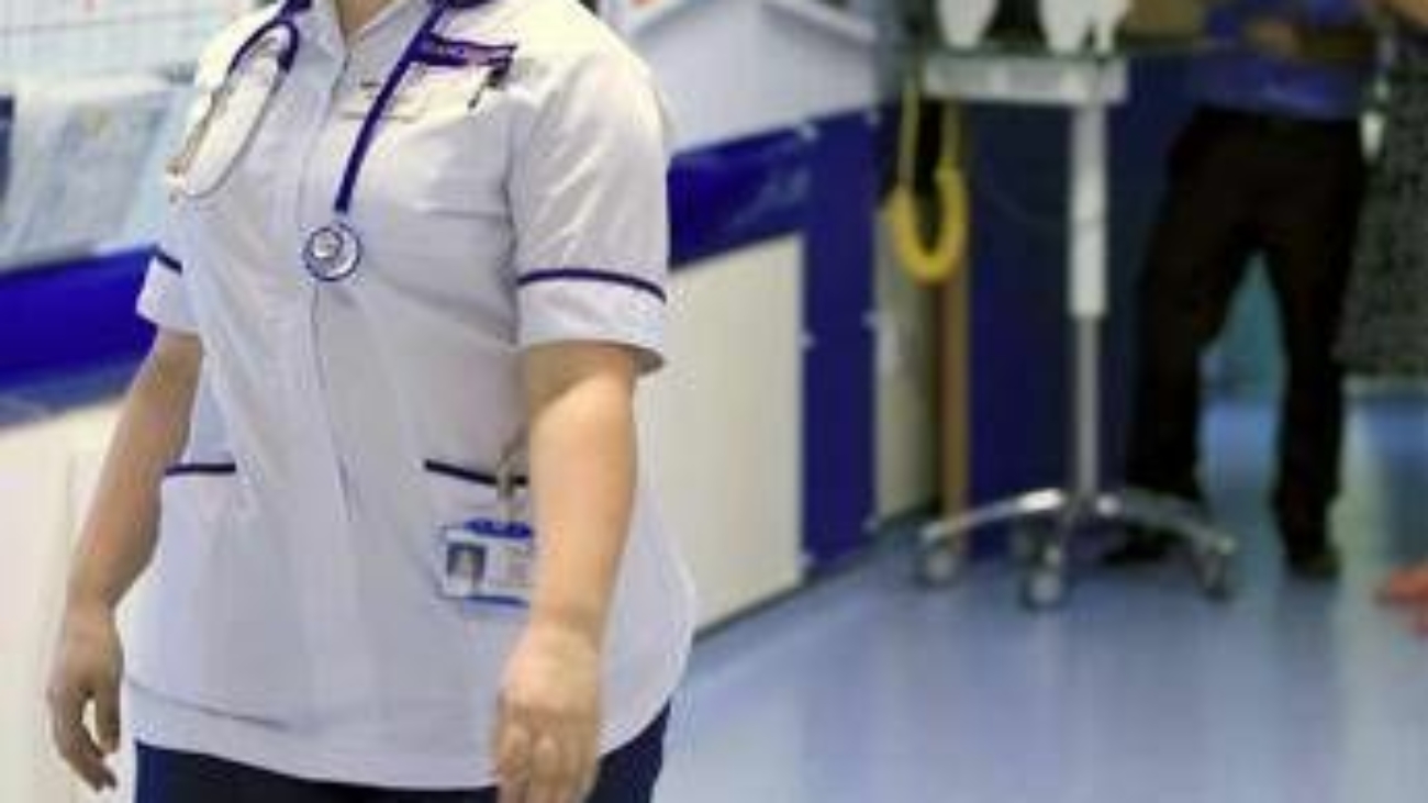 Focolaio di meningite in Uk, 29 casi e due morti nel Kent: scatta l'appello per la vaccinazione di massa