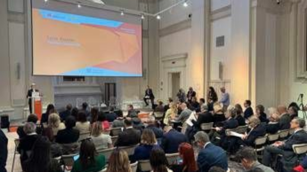 Monti (Lombardia): "Integrare economia e salute per accesso rapido all'innovazione"