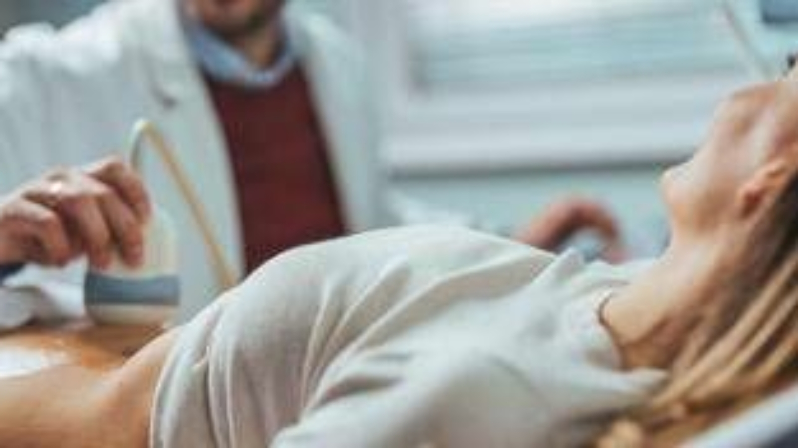 Italiane mamme sempre più tardi, età media 32,7 anni. Appello Ivi: "Più attenzione ai tempi della fertilità"